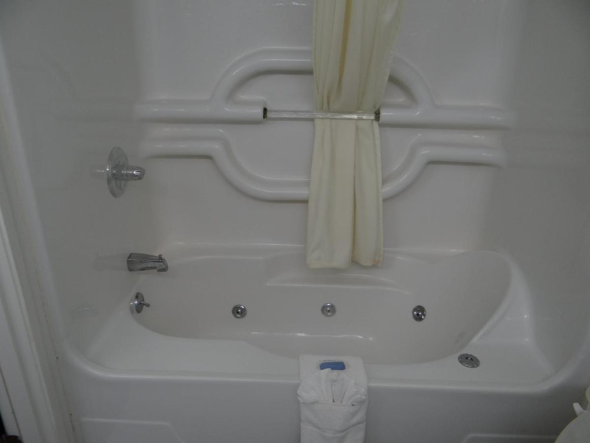Rock Creek Hotel 사베사 객실 사진